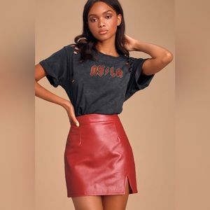 NWT Lulu’s Corte Vegan Leather Skirt